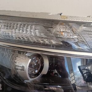 Kia Seltos 19-2021 derecho foco (Rack B-1)