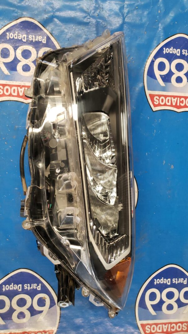 Rav4 19-22 L 135504 FOCO RACK D-1 BODEGA