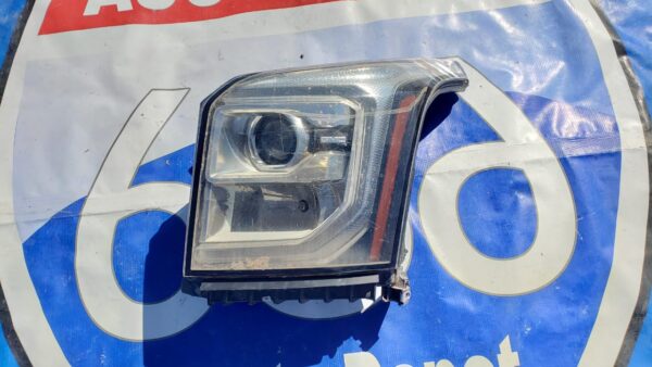 Gmc yukon 2015-19 foco Izquierdo 02086 (Rack D-1)