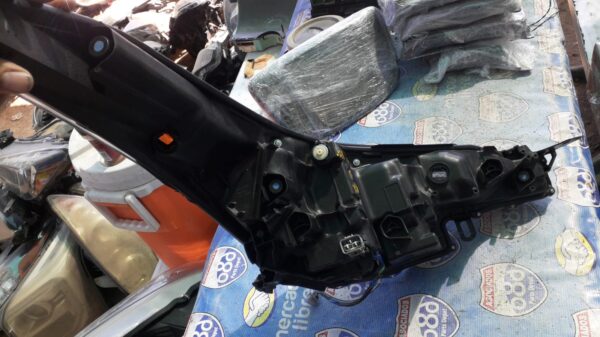 Ch-r 20-21 B-3075 foco izquierdo (Rack B-3)
