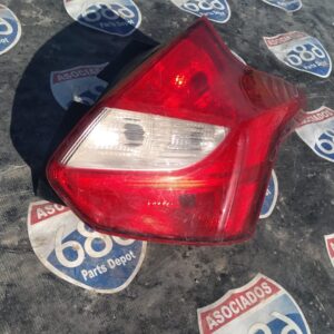 Ford focus 2012-2014 mica derecha