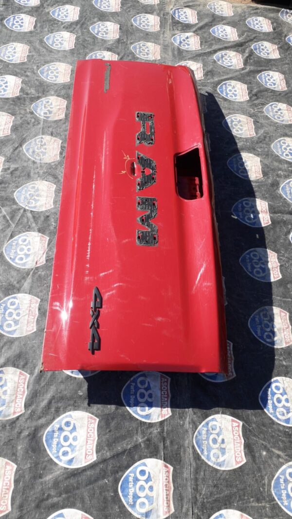 Ram 19-21 B-2073 tapa de caja (Bodega)
