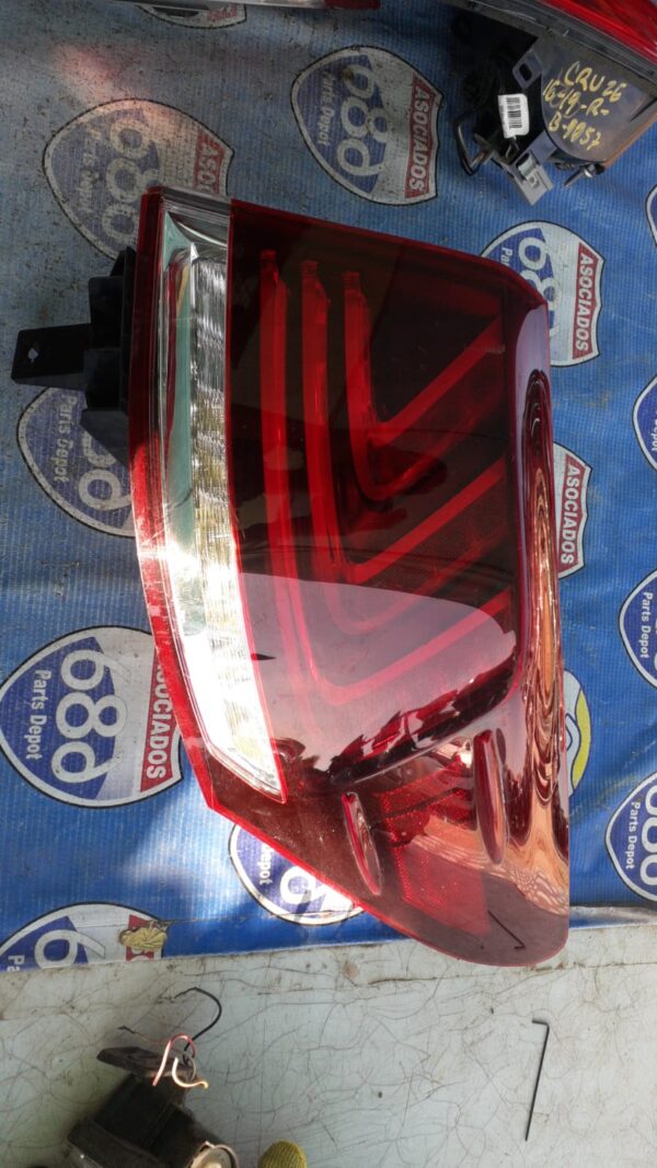 Lexus LS460 13-17 -R- B-9058 mica derecha
