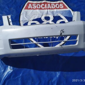 Honda Accord 2009 4 puertas Defensa delantera