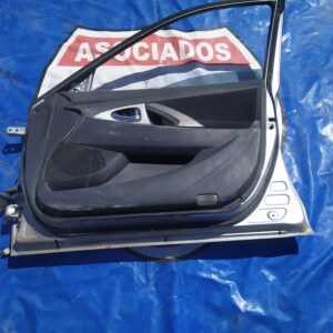 Toyota Camry 2009 puerta delantera derecha