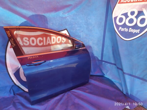 Chrysler 200 2015 puerta derecha delantera/ Retrovisor/vestidura