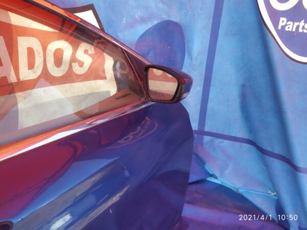 Chrysler 200 2015 puerta derecha delantera/ Retrovisor/vestidura