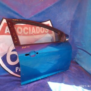 Ford fiesta 2012 puerta derecha delantera/Retrovisor