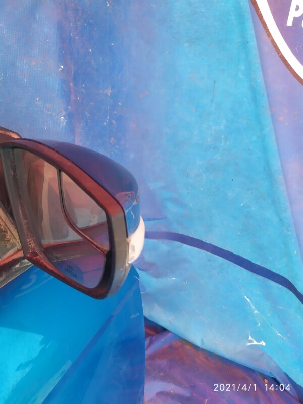 Ford fiesta 2012 puerta derecha delantera/Retrovisor