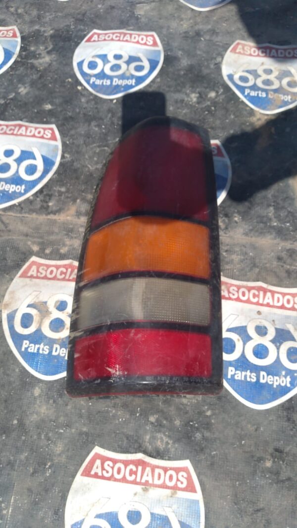 Chevrolet silverado 2000 mica izquierda