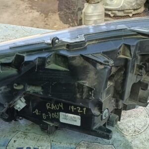 Rav4 2019-2021 foco derecho B7061 RACK A-1 BODEGA