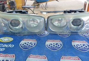 Sierra 1999-2006 f2021 Par de faros f2022