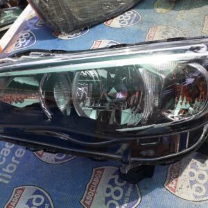 Impreza 17-19 B-3077 foco izquierdo (Rack B-3) BODEGA