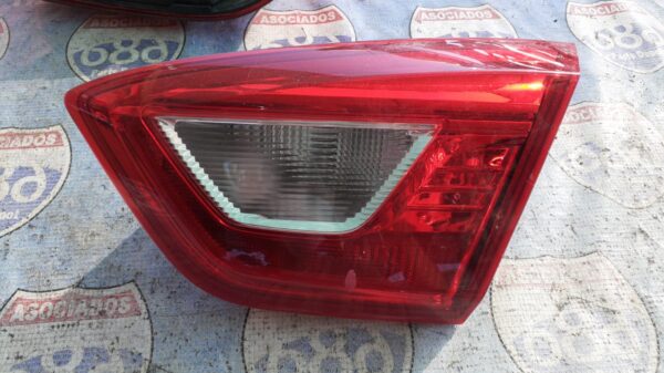 Cruze 16-18 -R- B-2202 mica derecha