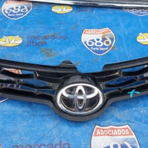 Parrilla Corolla S 14-16