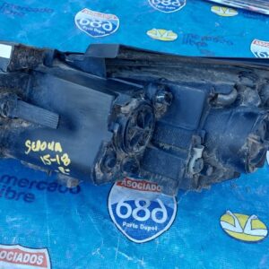 Foco Kia Sedona 15-18 -R- (Rack B-1)