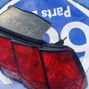 Ford mustang 1999-2004 Mica (calavera) derecha