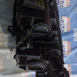 Mercedes GLA 250 15-19 B-2161  faro derecho (Rack A-1) BODEGA