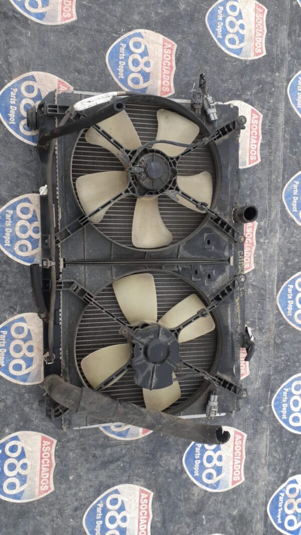 Camry 01 2.2 B-3124 Radiador, abanico