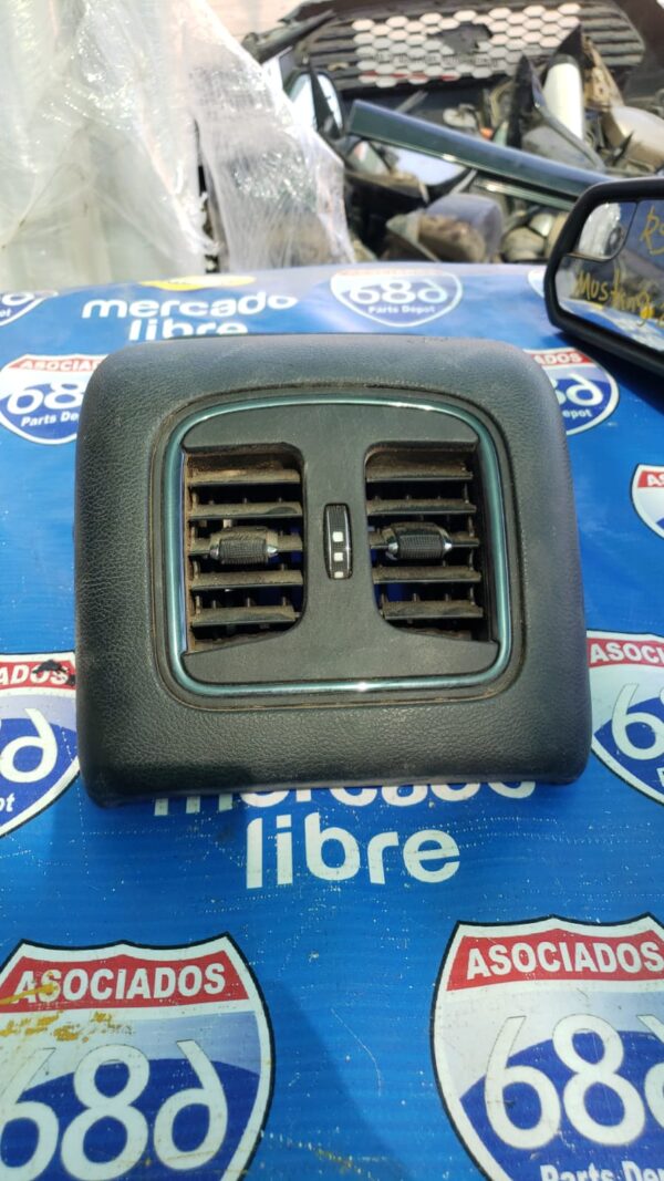 Rejillas aire a/c chrysler 200 2015-2017