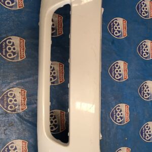 Toyota vensa 09-16 325599 defensa delantera bodega