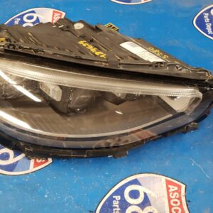 Mercedes clas c s580 R 21-22 FOCO RACK E-3 BODEGA