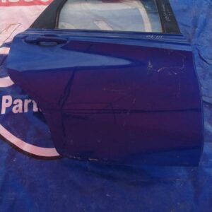 Nissan versa note 2014-2016 puerta derecha trasera
