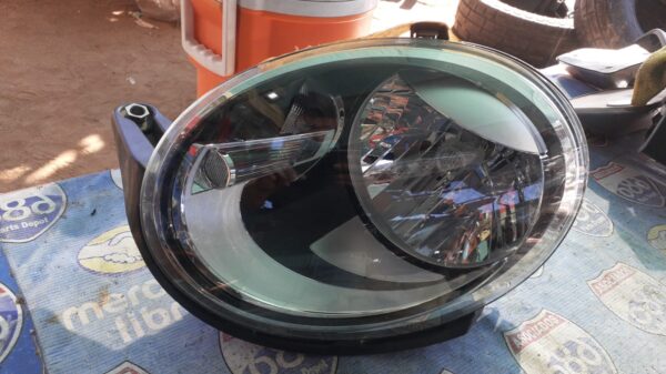 Beetle 12-17 B-2260 foco izquierdo (Rack D-1)