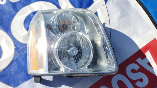 GMC Yukon 2007-2014 foco derecho F-0293 (Rack A-1)