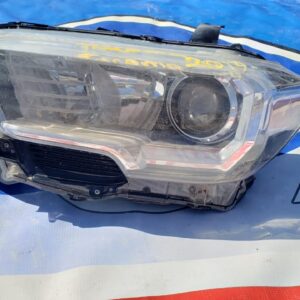 Toyota tacoma 2016-2018 Foco (faro) izquierdo