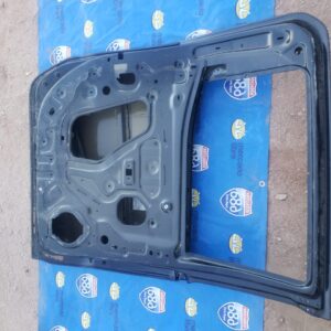 Silverado 19-21 L 08004 PUERTA TRASERA IZQUIERDA
