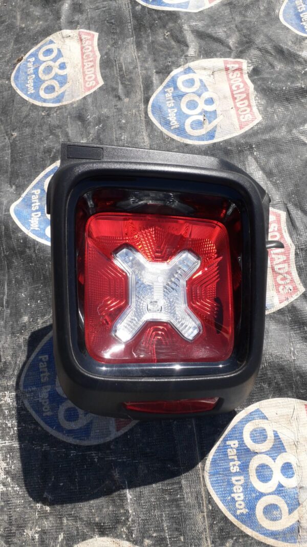Renegade 15-17 – B-4006 mica derecha