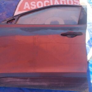 Nissan Kick 2010 puerta izquierda delantera