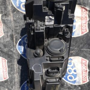 Passat 16-18 – B-4001 foco izquierdo (Rack B-3 BODEGA