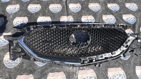 Cx5 17-19 B-2007 parrilla
