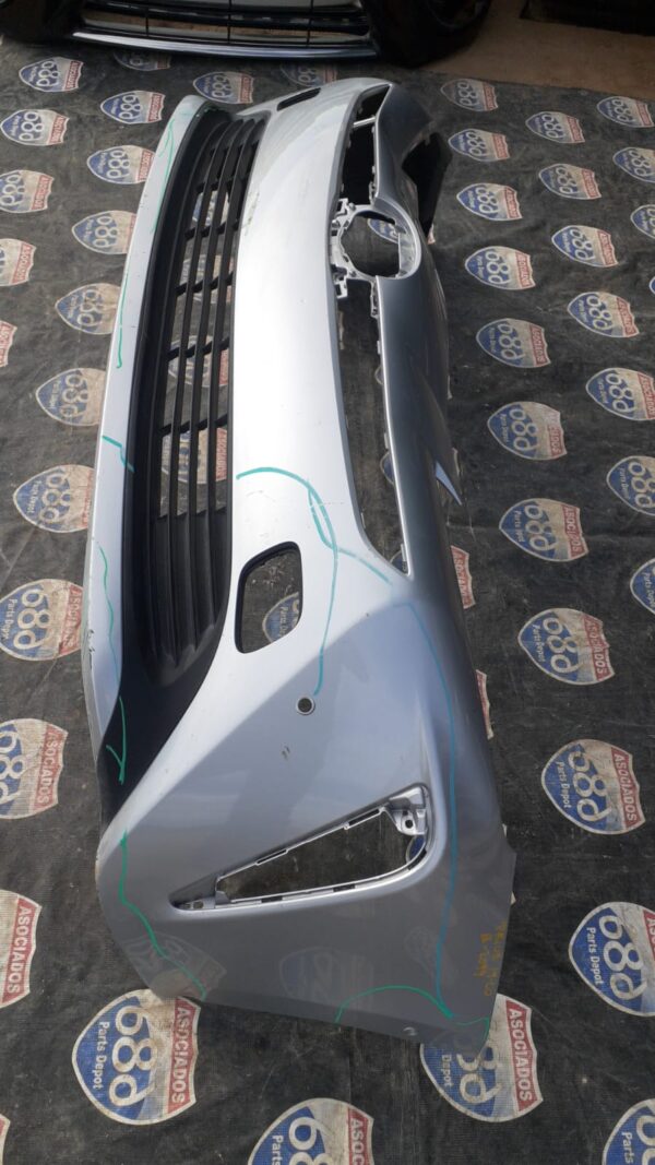 Prius 19-20 B-2099 Defensa delantera