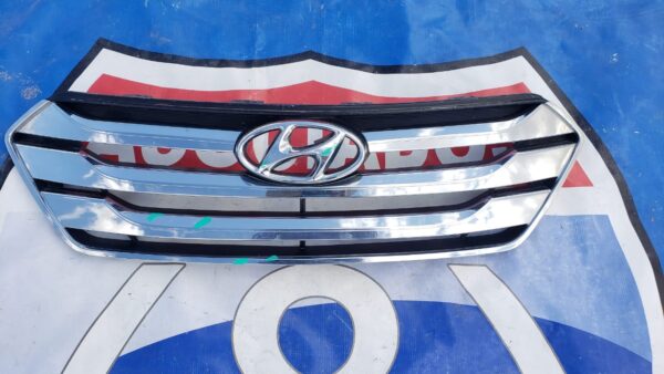 Hyundai tucson 2017-2018 parrilla 20107 (Bodega)