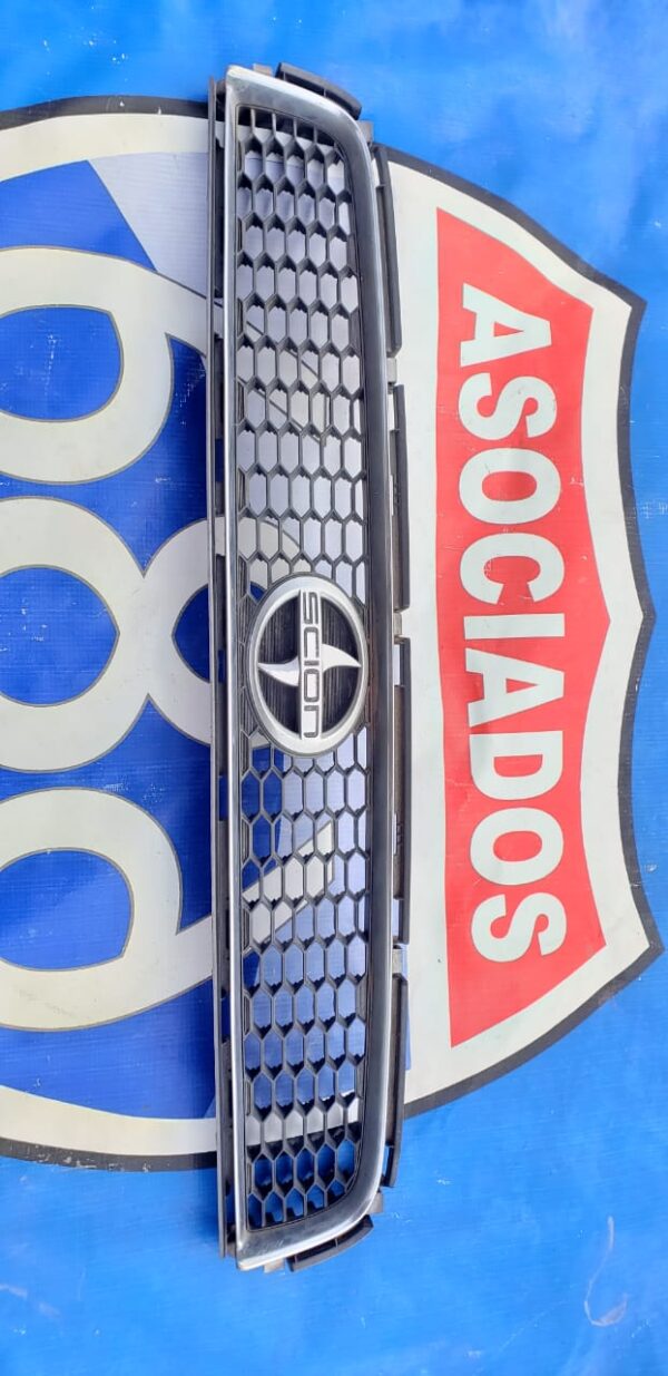 Toyota scion tc 2005-2010 parrilla