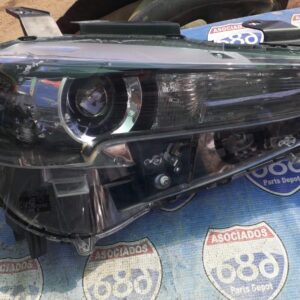 Mazda cx5 18-19 B-3017 foco derecho (Rack C-3 BODEGA
