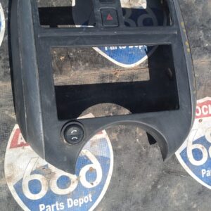 Nissan versa 2012-2013 bisel de estereo