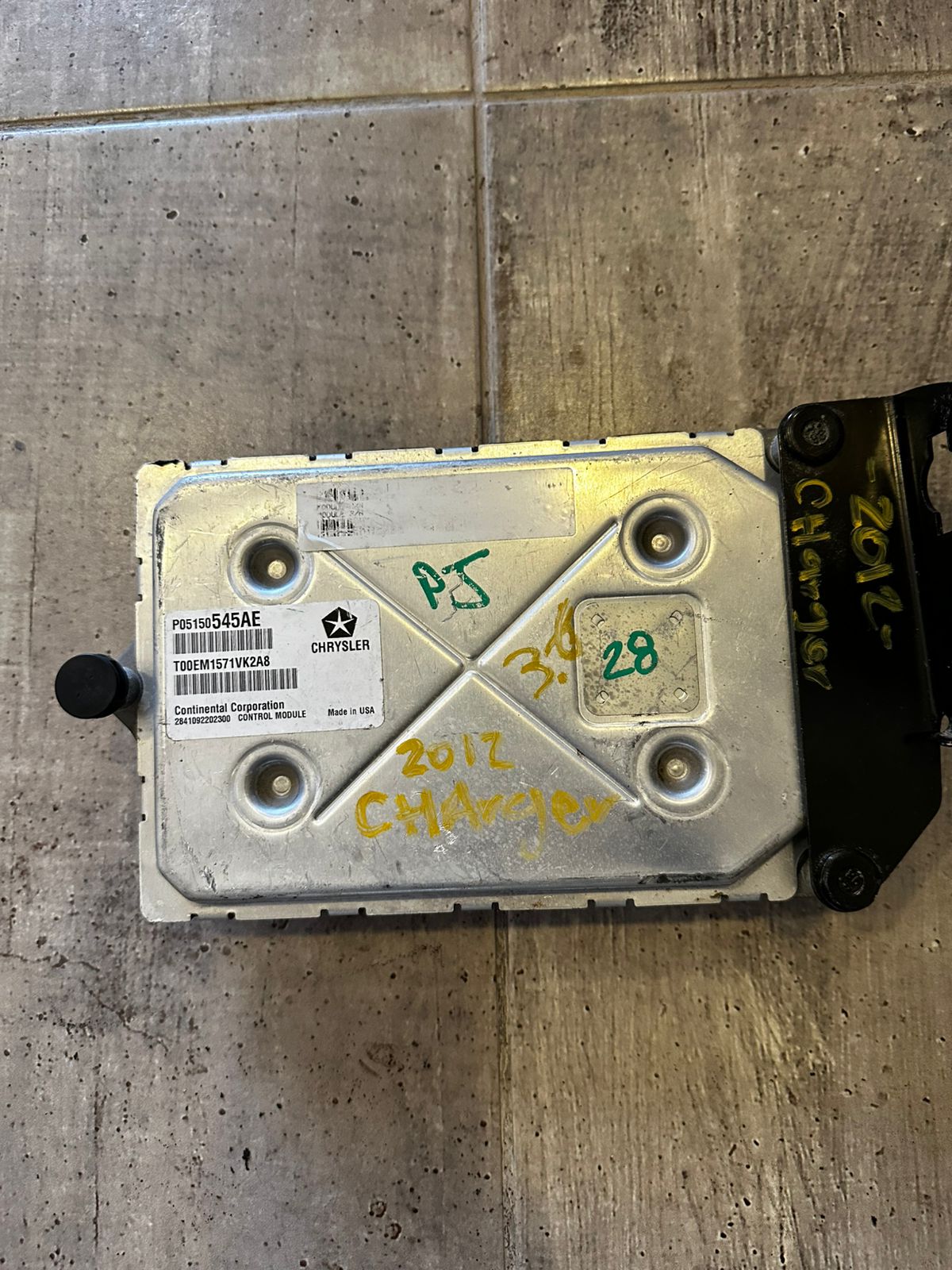 Computadora de motor charger 2012 P05150545AE