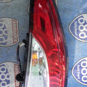 Corolla 20-21 -L- B-3033 mica izquierda