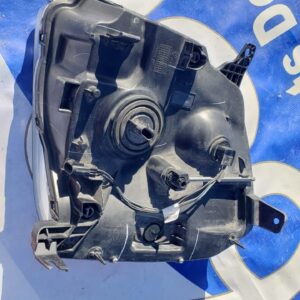 GMC Yukon 2007-2014 foco derecho F-0293 (Rack A-1)