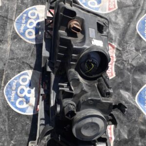 Mkz 06-09 – B-4031 foco derecho RACK C-4 BODEGA