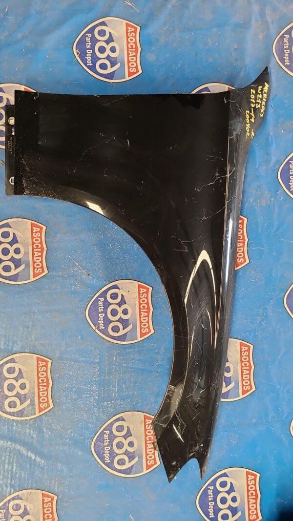 Guardafango derecho Mercedes w213 17-19 200402 (Bodega)