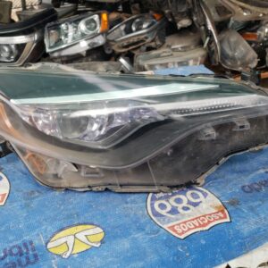 Foco Corolla 17-18 -R- 45566 (rack c-2)