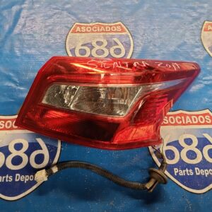 mica derecha Sentra 17-19 B-5578 (Bodega)