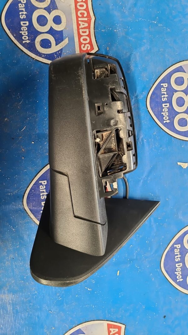 retrovisor derecho Silverado 14-18 B-7077 (bodega)