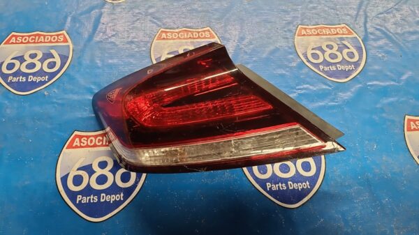 Mica izquierda Civic coupe 14-15 B-0212 (Bodega)