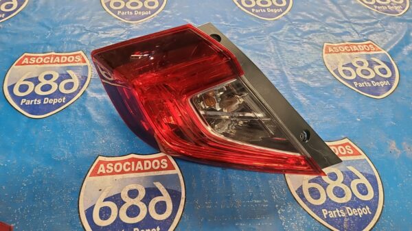 Mica izquierda Civic  17-20 259421 (Bodega)